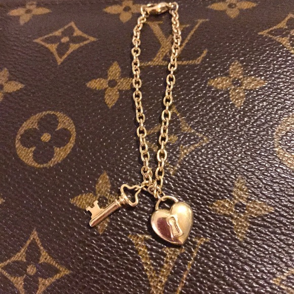 Tiffany & Co. Lock and Skeleton Key Heart Charm - Picture 4 of 8